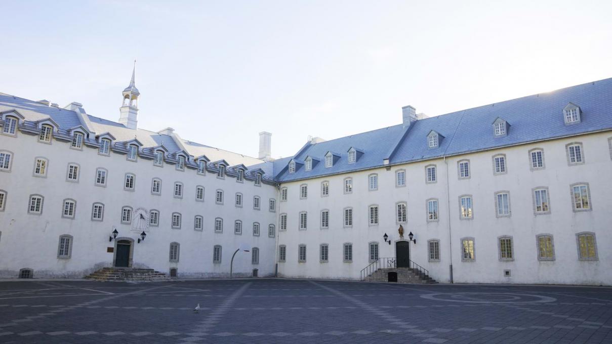 Cour du Séminaire de Québec