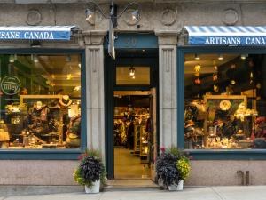 Boutique Artisans Canada - façade