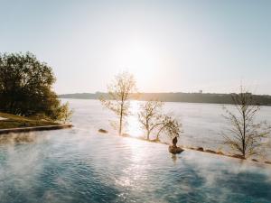 Strøm Spa Nordique - bassin vue fleuve